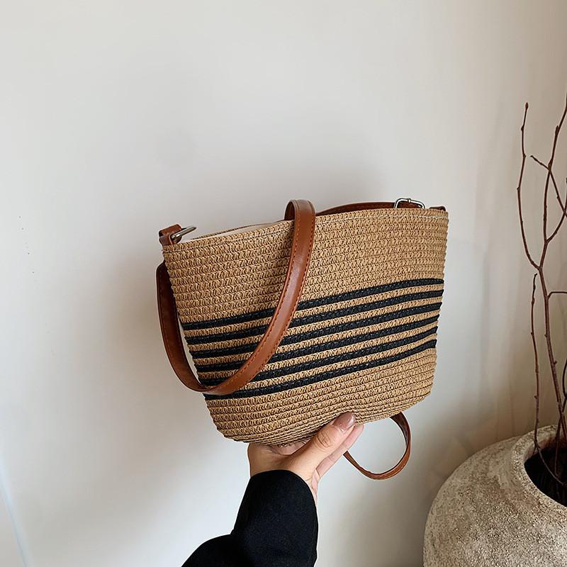 Stylish Vintage Bucket Bag For Women With Chic Casual Design And Soft Fabric Materials