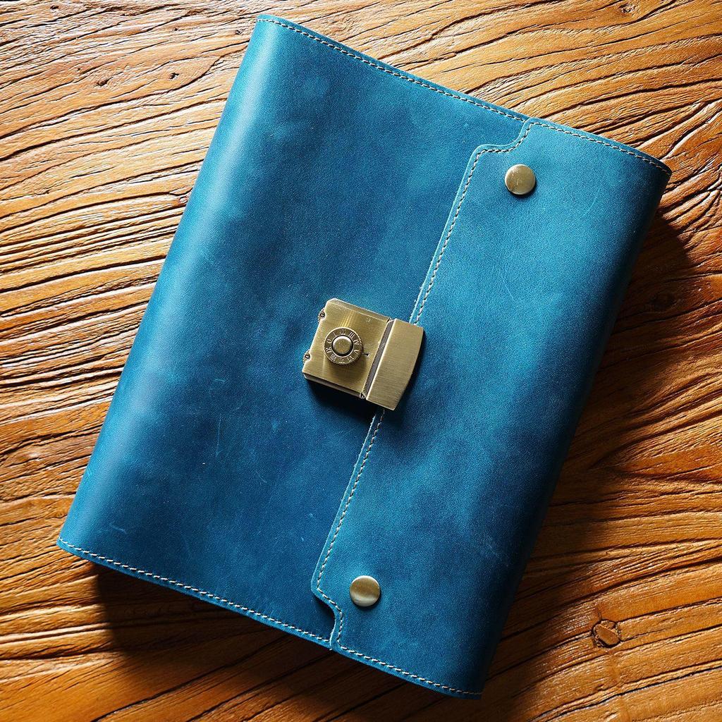A5 Retro Genuine Leather Password Notebook: European-Style Business Diary with Multifunctional Loose-Leaf Design