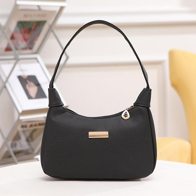 Women Shoulder Bags Winter Leather Underarm Bag Casual Travel Armpit Shopping Pouch Phone Pouch Zipper Female Handbag Clutch