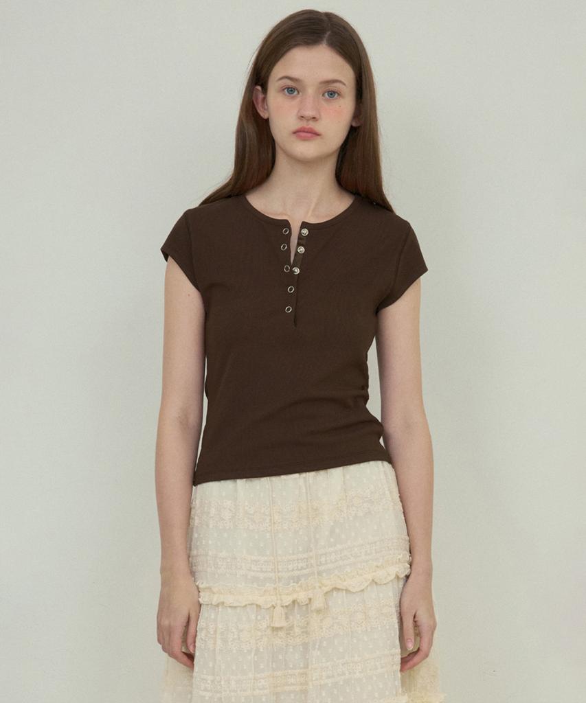 Aueonoseuteljia Vintage Snap Henryneck T-Shirt_Brown(O25-Tp12)
