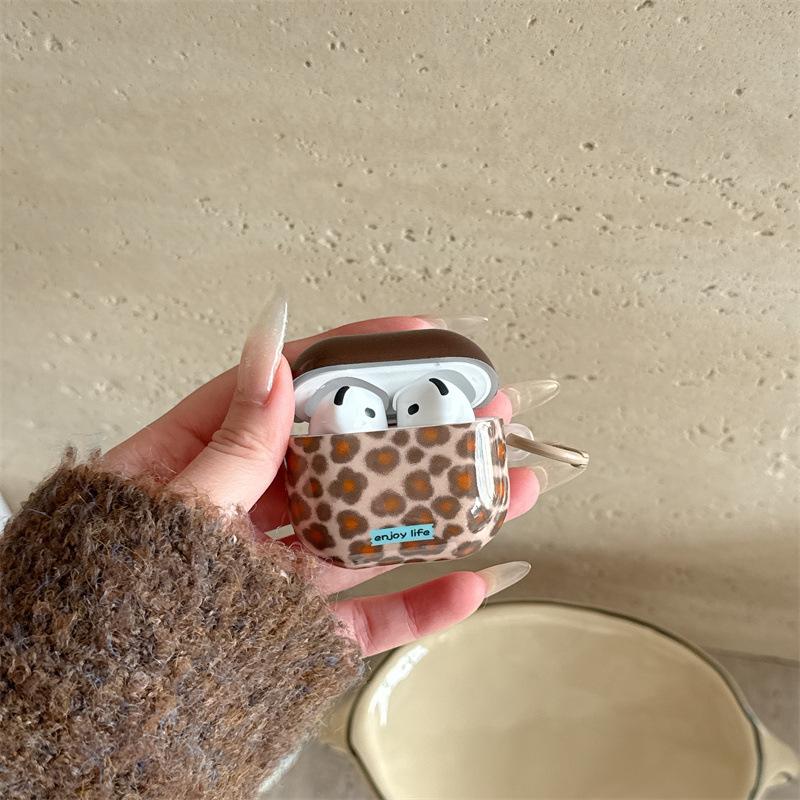 Autumn and Winter Brown Leopard Print Star Pendant for AirPods 1 /pro1 Earphone Protective Case Cover Two or Three Generations of New Models
