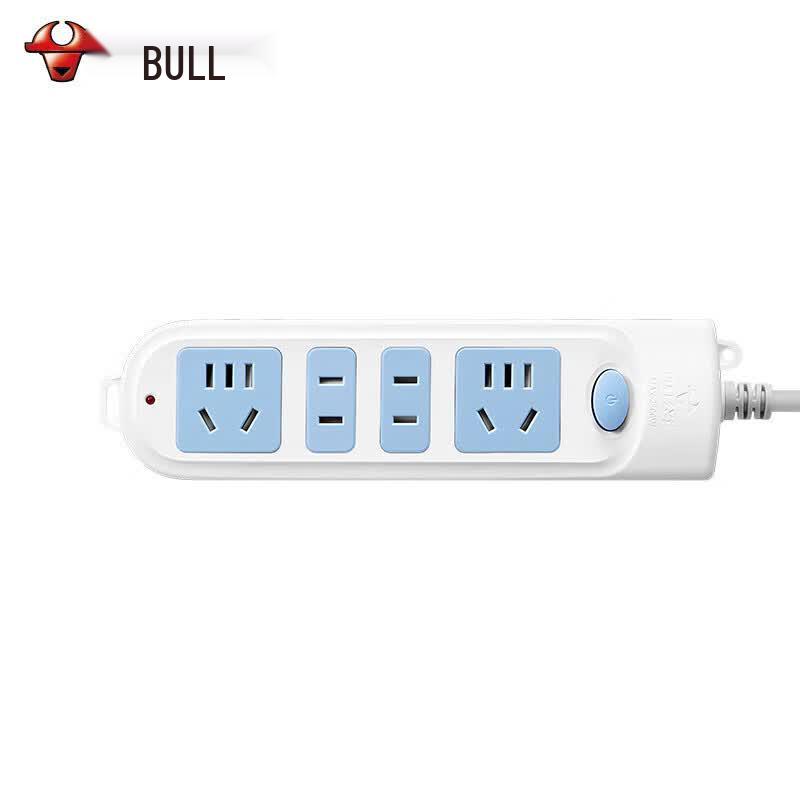 BULL 4-Outlet Power Strip with Master Switch