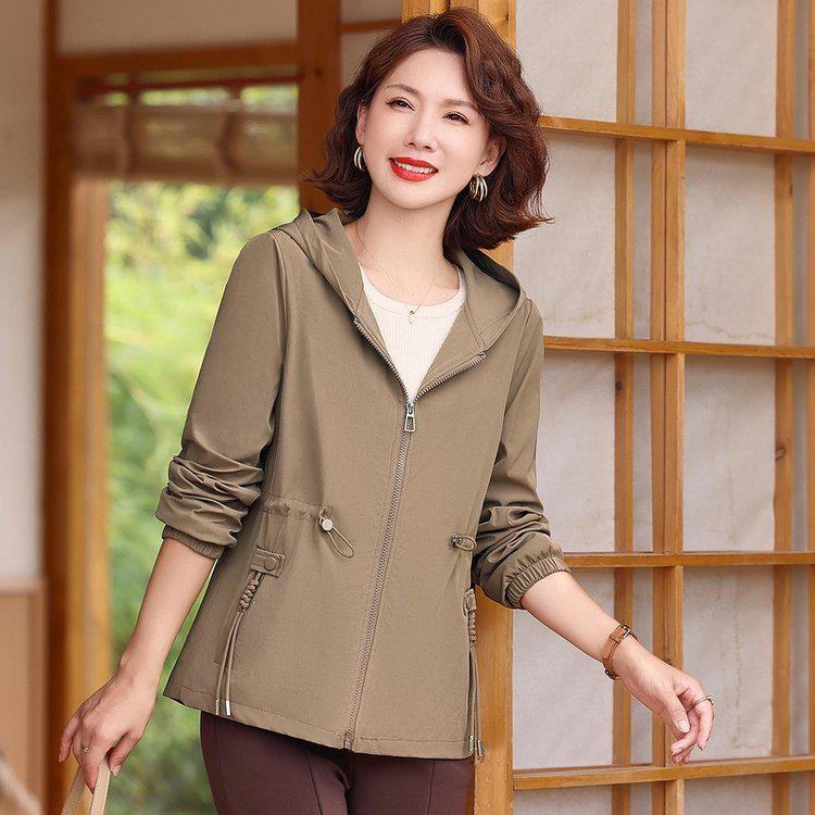 Stylish 2026 Spring Windbreaker for Middle-Aged Women