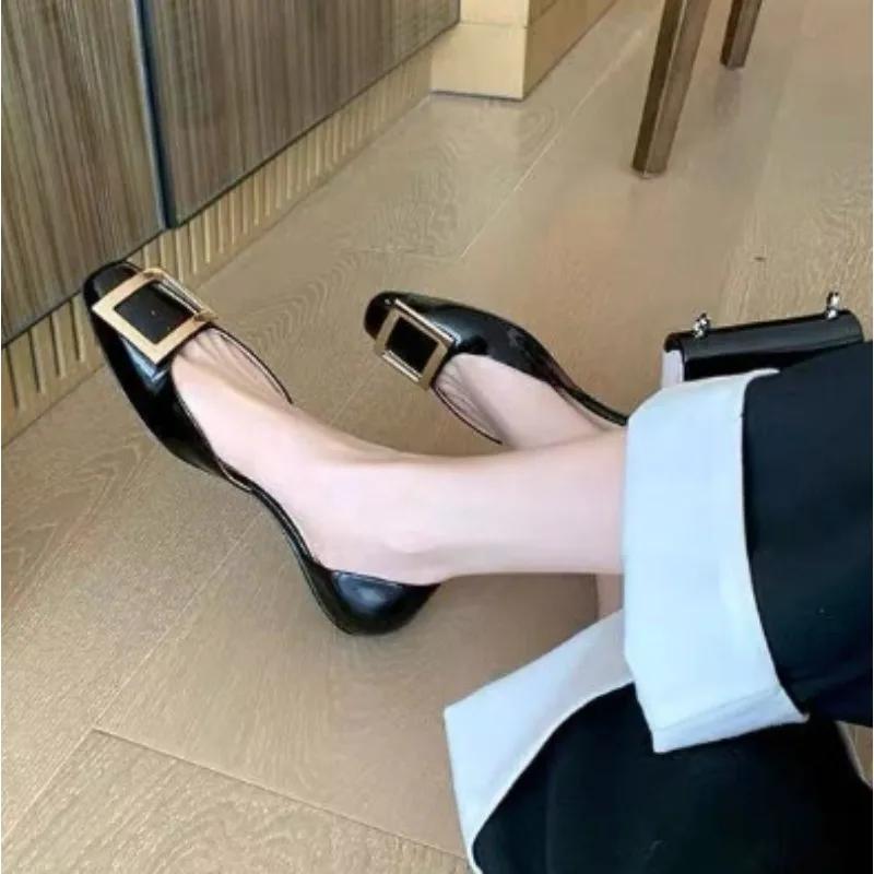 Fashion New Women Sandals Metal Square Buckle Leather Thick Heel Square Toe Sandal Spring Casual Low Heel Back Strap Fashion Sandals