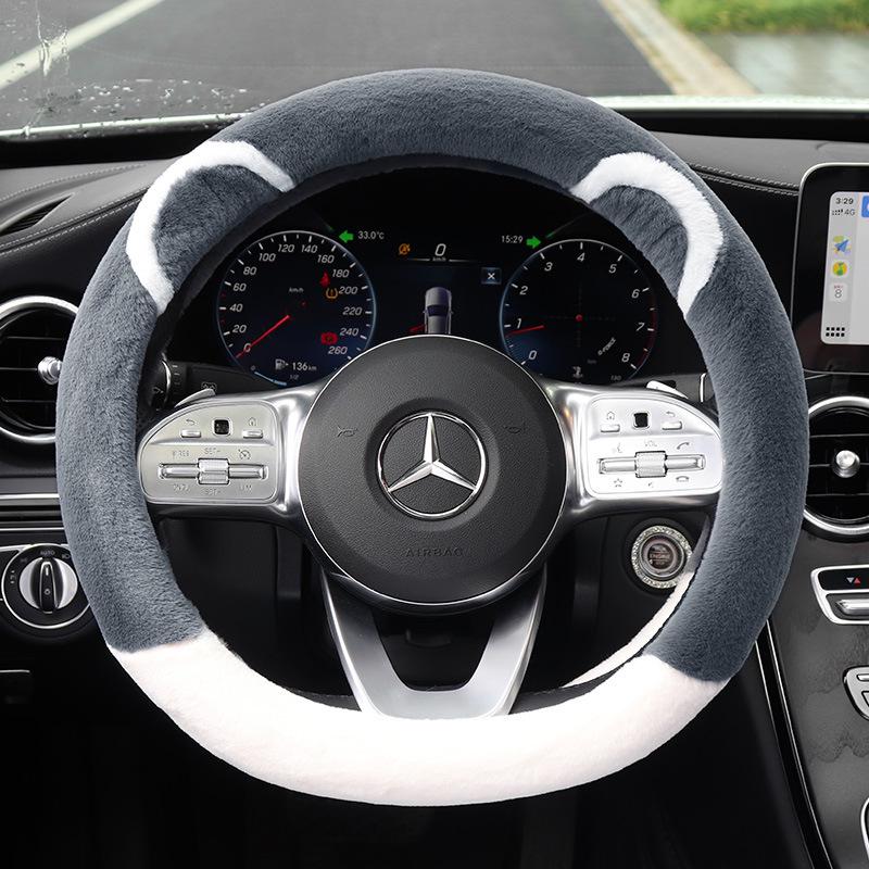 Women's Plush Winter Steering Wheel Cover - Korean Fashion, Universal Fit, Warm & Heated, Four Seasons Use.