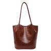 Simple and large-capacity bag women's 2025 summer new lightweight Tongkan shoulder bag high value tote bag bucket bag