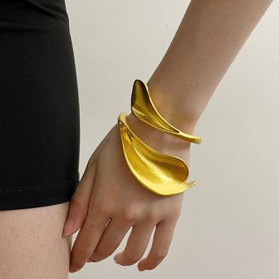 Women's Distressed Leaf Shaped Open Elastic Bracelet