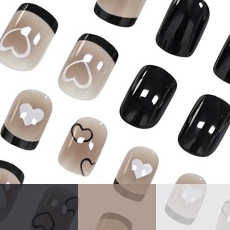 24 Pieces Of Manicure Black French Gray Brown Smudge Love Sweet And Cool Contrasting Color Short Square Wearing Armor