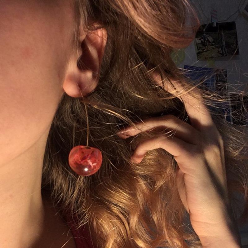 Charming Cherry Resin Earrings with Dried Flowers - Influencer Style, Fresh & Cute for Women