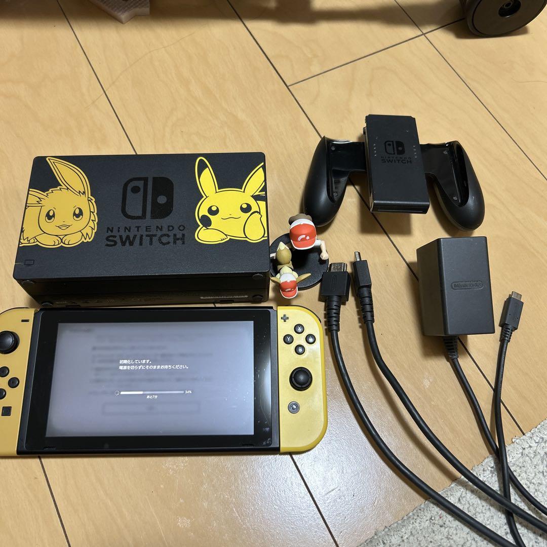 

[USED] Nintendo Switch Pikachu & Eevee design console