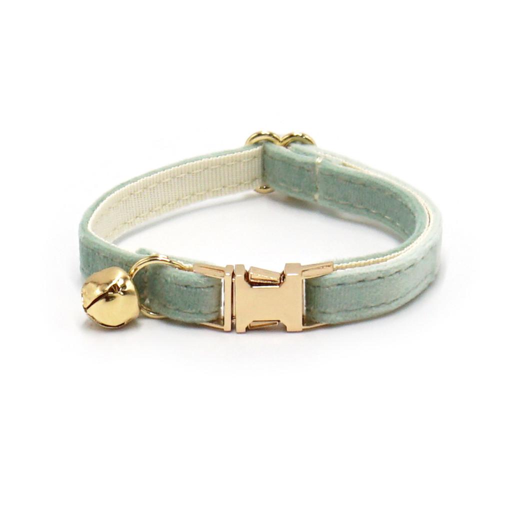 Cat Collar With Solid Color And Bell Decoration For Indoor And Outdoor Use