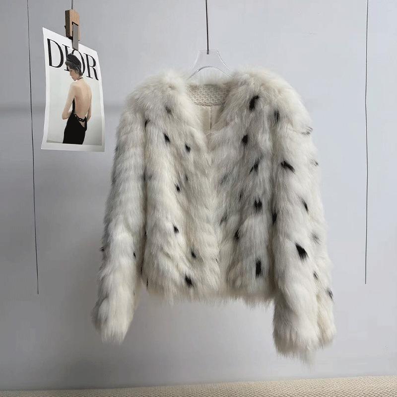 

2025 Autumn/Winter: Chic V-Neck Fox Fur Short Coat L