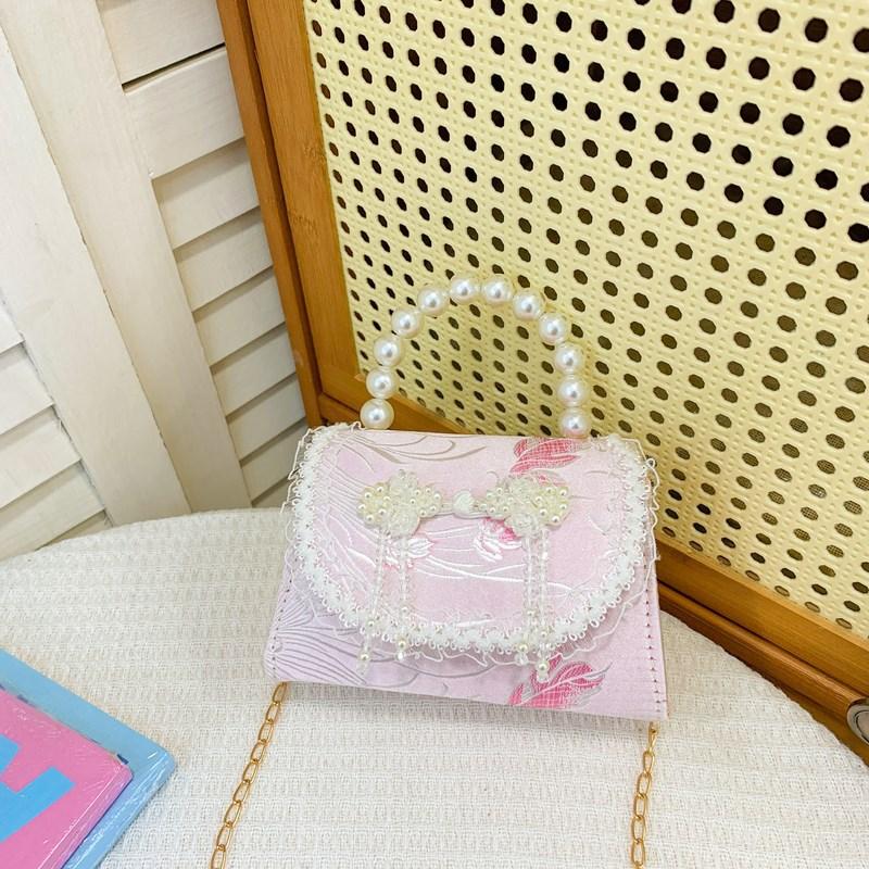 Fashionable Handbag Childrens Featuring Delightful Bow And Chic Details Pearl