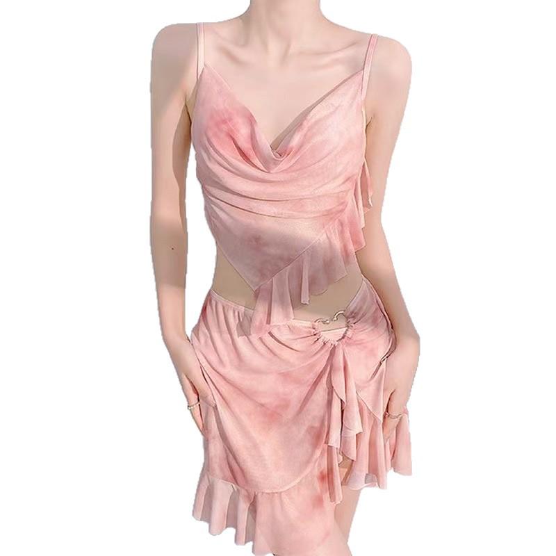 2025 Model Women's Three-Piece Bikini Set: High-End, Conservative Swimwear for Seaside Vacations & Hot Springs.