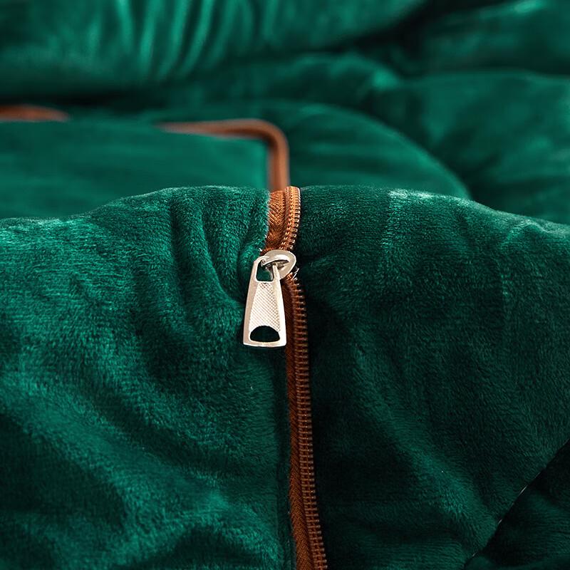 Xinjingzhou Thickened Dual-Use Pillow Blanket