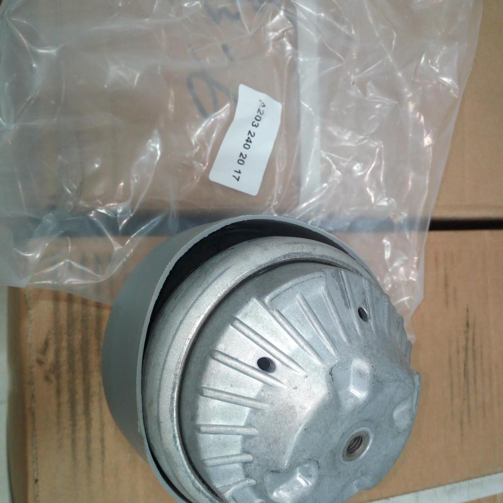 Mercedes 203 Engine Mount Rubber Pad