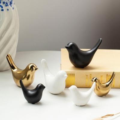 Nordic Style Bird Sculpture Black White Bookshelf Bird Ceramic Figurines Modern Art Deco Animal Statue Ornaments Office Decor