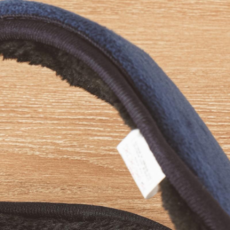 Daiso Jednobarevné náušníky Námořnická modř