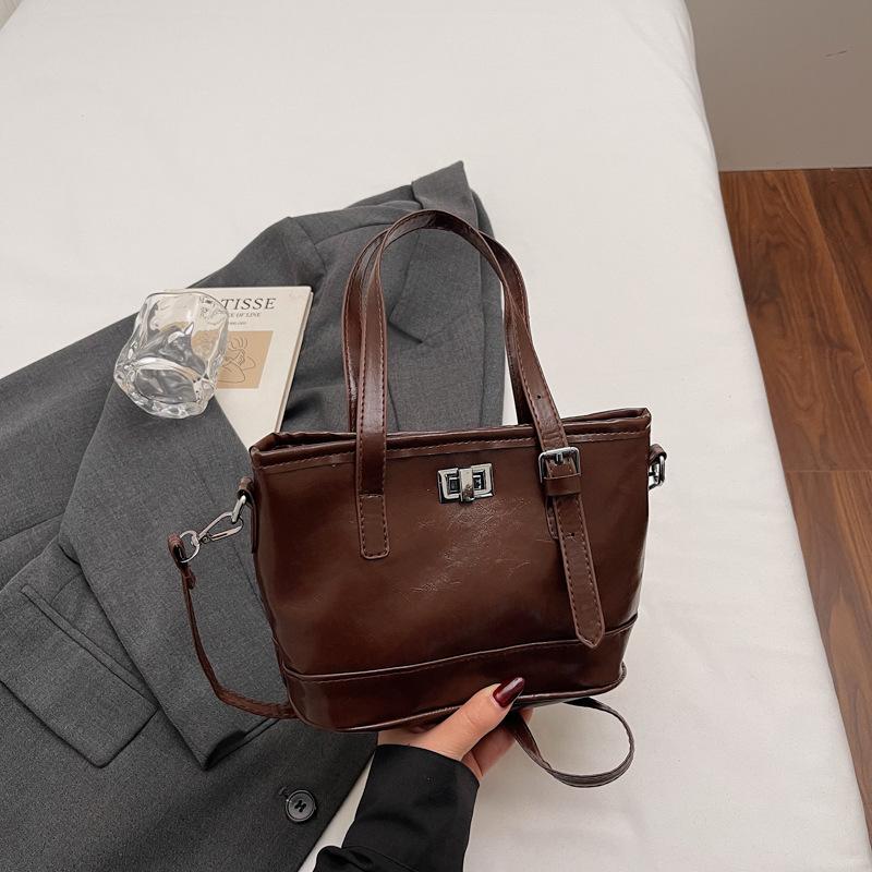 New High-end Niche Bag, Portable Bucket Bag, Fashionable and Simple, Trendy and Large Capacity, High-end Sense, Fashionable and Casual.