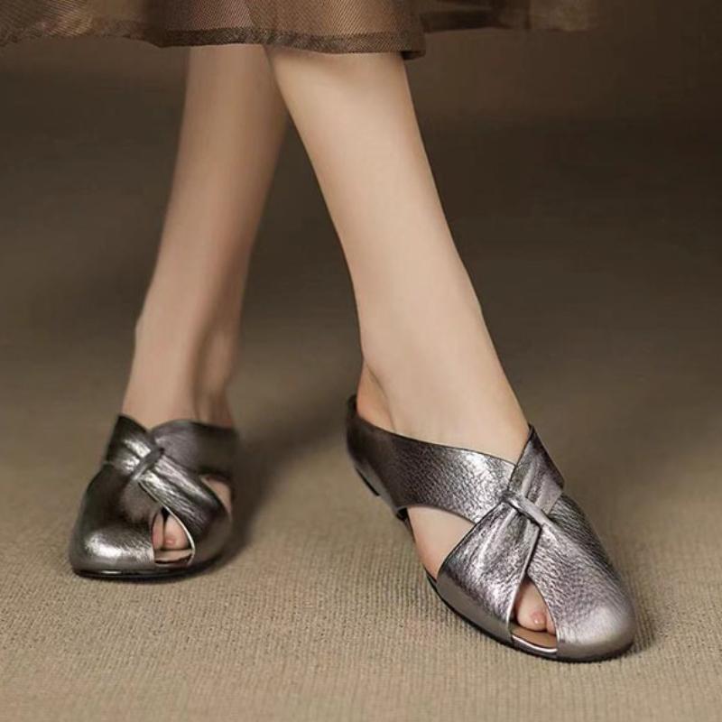 Fashion 2025 Summer New Baotou Hollow Flat Shoes Women's Outer Slippers Fashion Soft Leather No Heel Soft Sole Lazy Half Slippers