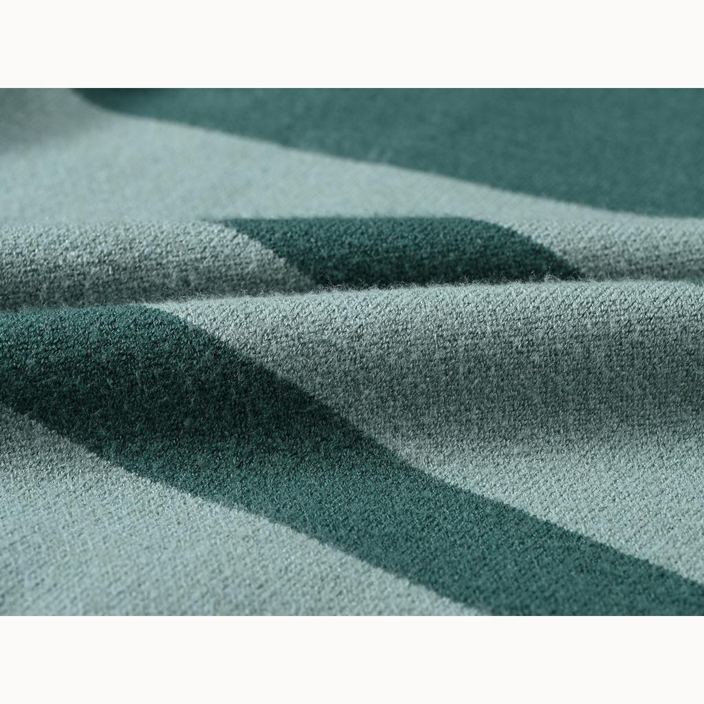 Autumn and Winter Boys and Girls Middle and Large Children Round Neck England Thick Stripes Outside The Inner Fashion Loose Sweater Tops