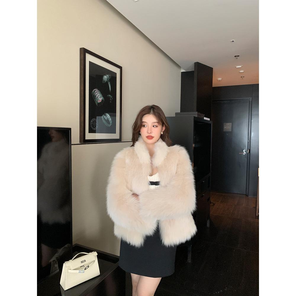 Autumn and Winter New Imitation Fox Fur Coat Fashionable Young Small Fragrant Temperament Warm Thickened Coat