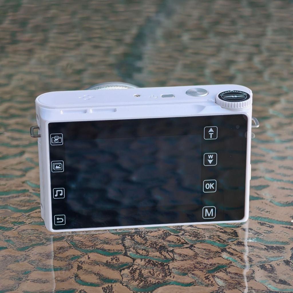 4K Touchscreen HD Digital Camera with MP3 Player & CCD for Students/Parties