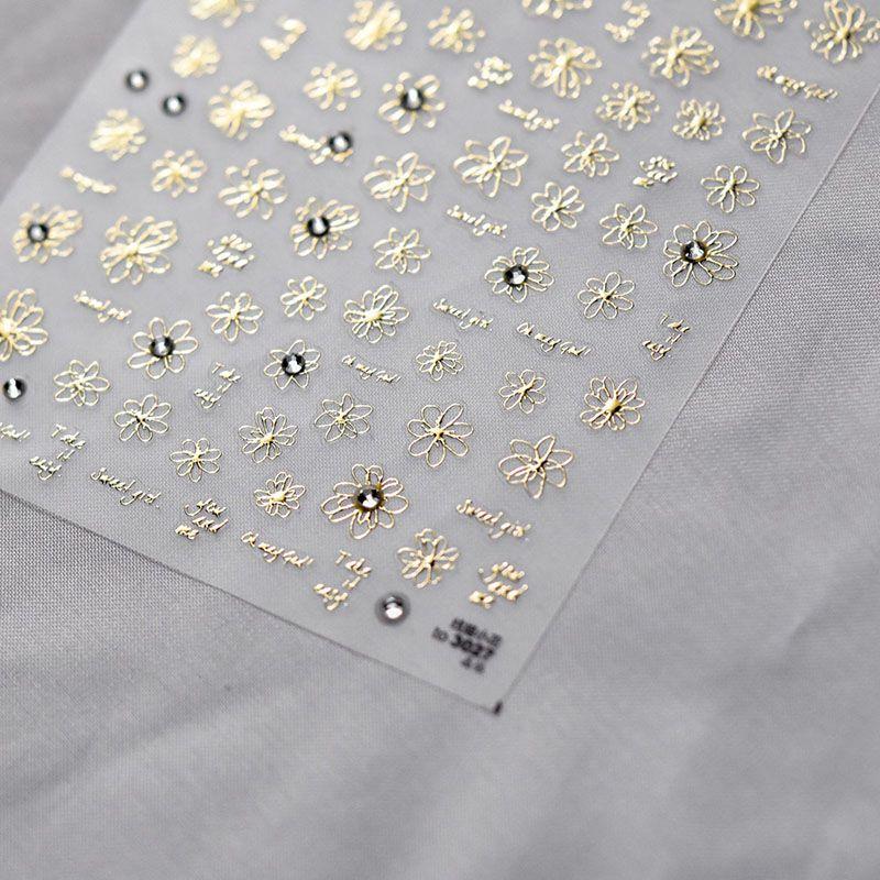 

Bronzing Silver Hollow Nail Art Sticker Tomoni Bright Crystal New bronzing line drawing floral 3027