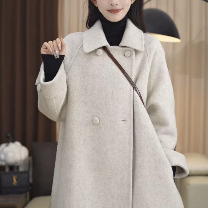 Plus Size Women's Korean Style Slimming Mid-Length Woolen Coat for Autumn/Winter - Loose Fit, Petite Long Jacket.