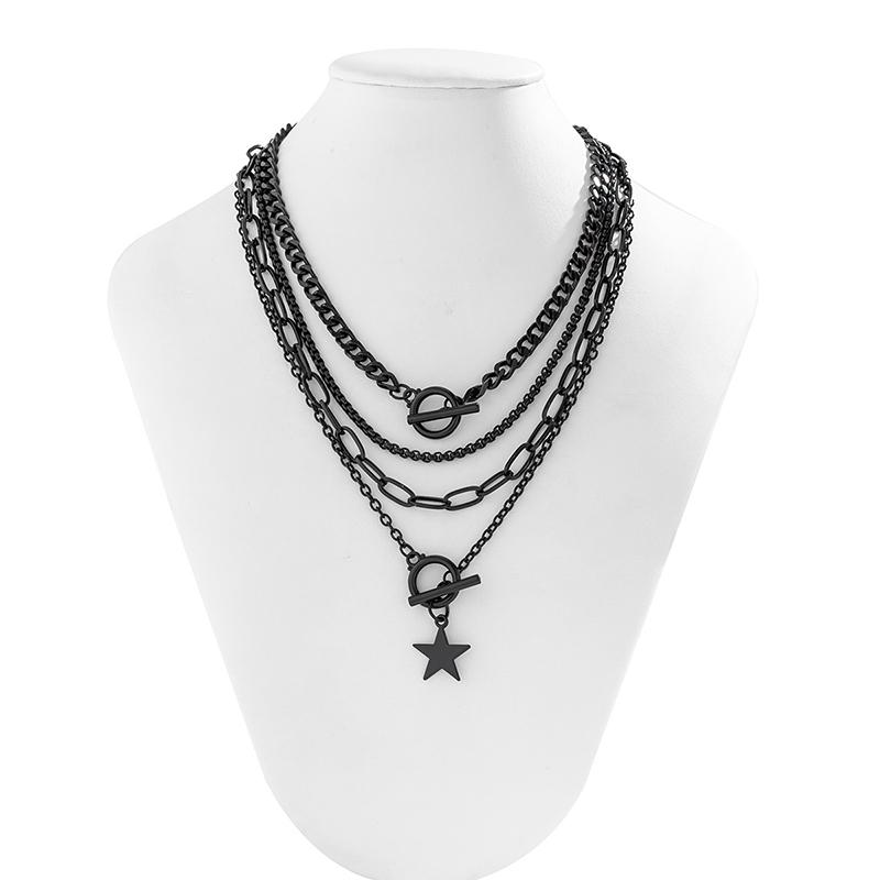Fashionable Punk Black Multi-layer Collarbone Chain for Men and Women Simple Geometric Heart-shaped Pendant Necklace Set Jewelry Gift