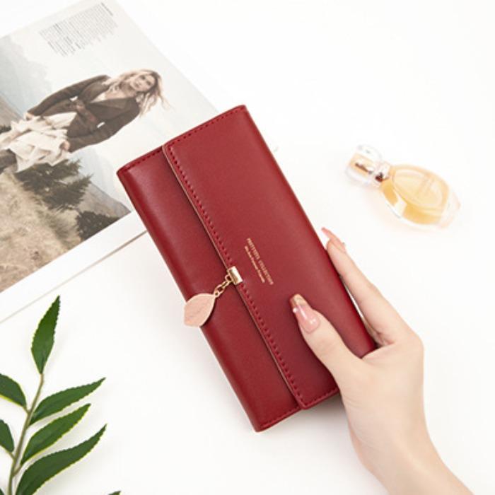 

Long women s wallet, Korean version leaf pendant three fold wallet, student multifunctional large capacity handbag