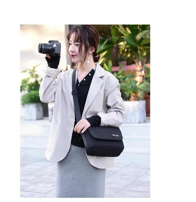 DSLR & Mirrorless Camera Shoulder Bag for Outdoor Photography