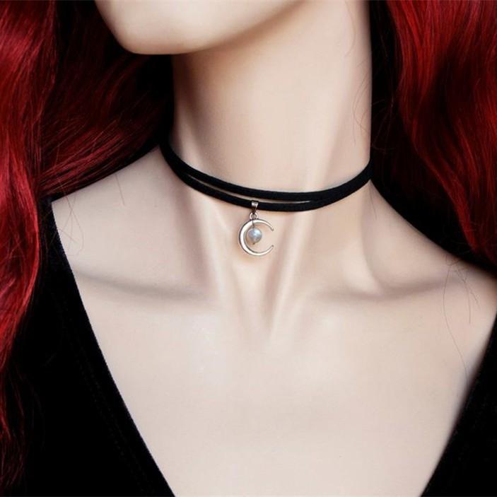 Moon Pendant Necklace Alloy Electroplated Fashion Jewelry For Women And Men