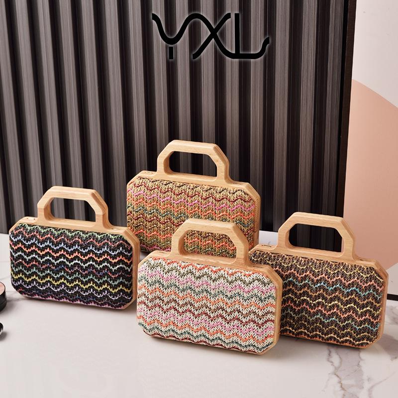 2025 Stylish Women's Wooden Handle Straw Tote Bag - Luxurious Everyday and Formal Evening Bag for All Occasions.