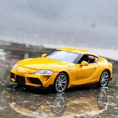 JDM Toyota GR Supra Supersportwagen Simulation Diecast & Spielzeugfahrzeug Geräusche & Licht Rückzugauto 1:32 Legierungskollektionsmodellgeschenke für Kinder