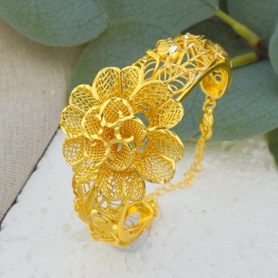 Exquisite Middle Eastern & African Copper Flower Bracelet - Arabic Luxury Charm for Ladies, Ideal Wedding & Banquet Gift