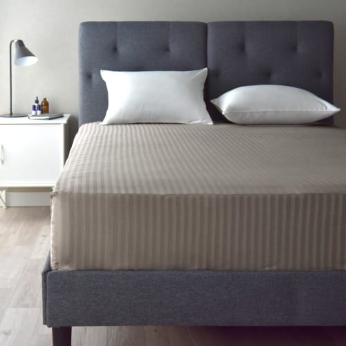 Single Fitted Sheet, Made In Japan, 100% Cotton Satin Stripe, High-Density Fabric (315 Threads), Dust Mite Resistant, Luxury Hotel-Style, Stylish, Sca