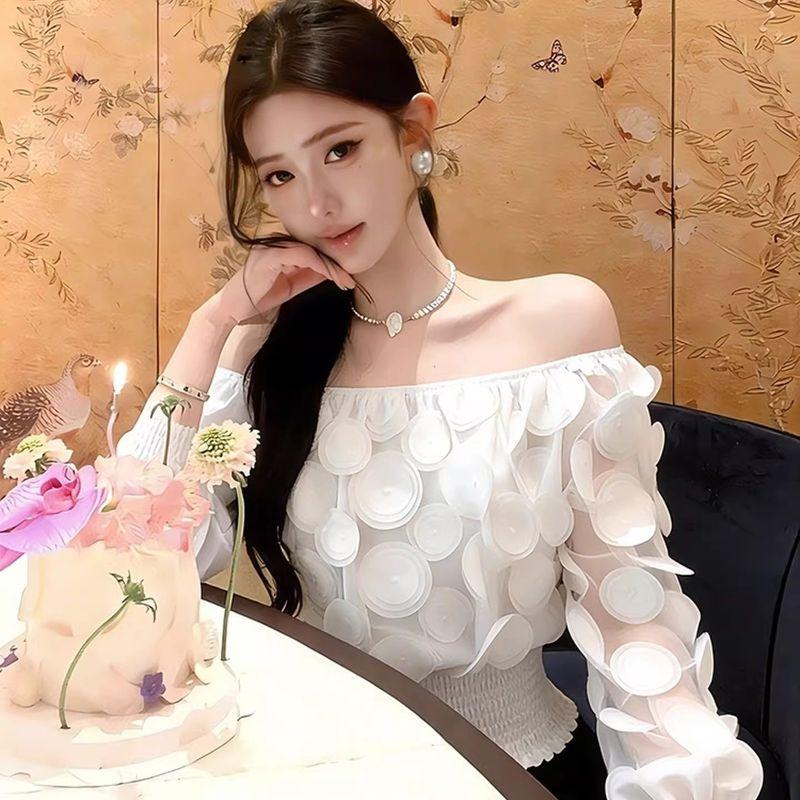 2026 Spring New Niche Style Unique White Off-Shoulder Top, Elegant and Beautiful Blouse for Socialites White One Shoulder Top S