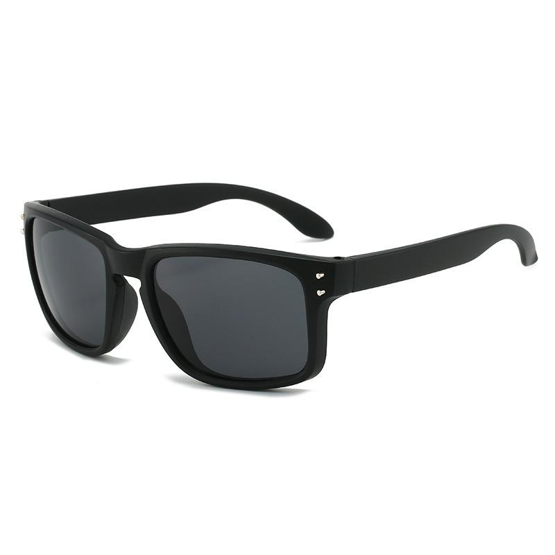 Classic Square Frame Sunglasses Lightweight Durable Frame UV Protection Polarized Lenses Suitable for Outdoor Activities and Daily Wear