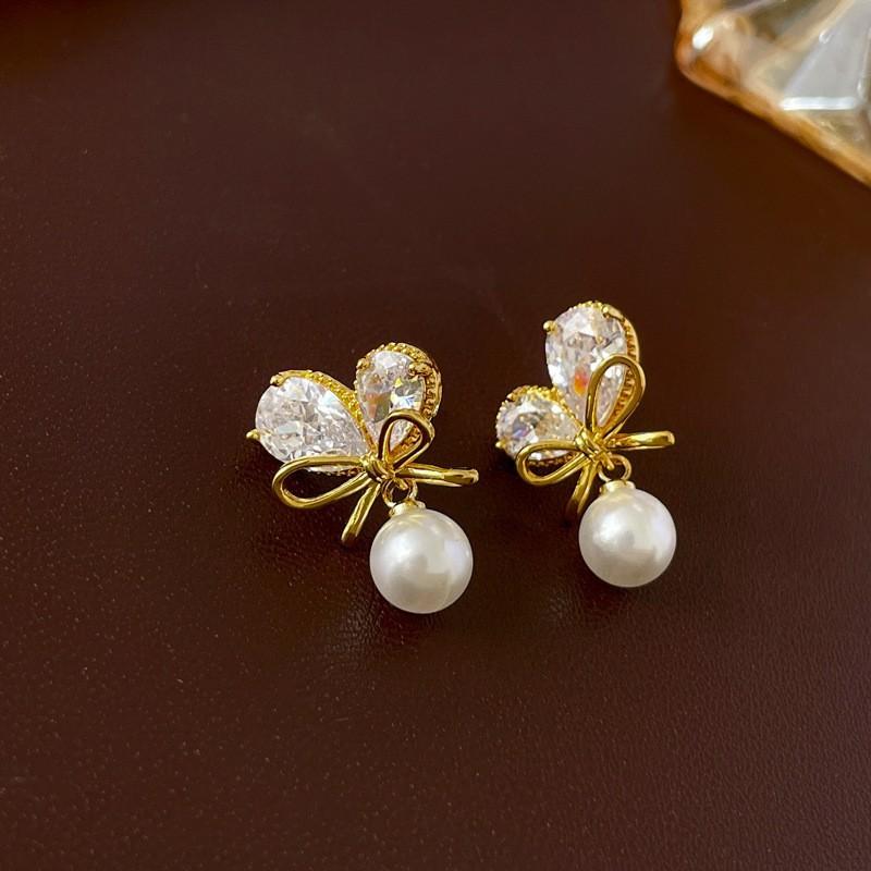 Silver Needle Diamond Pearl C-Shaped Earrings French Retro Premium Temperament Earrings Personality Light Luxury Earrings Women