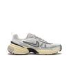 Freizeitschuhe für Damen, W NIKE V2K RUN Sneaker, FD0736-100