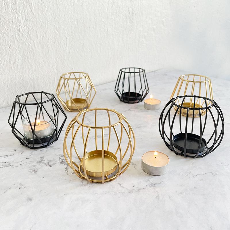 

Скандинавский кованый железный подсвечник Свадебная церемония Реквизит Свечи Ужин Спальня Украшение гостиной