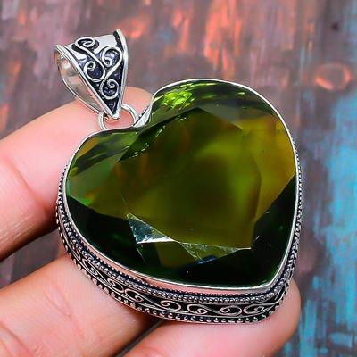Dainty Peridot Gemstone Handmade 925 Sterling Silver Wedding Pendant Jewelry For Women