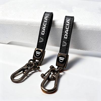 1Pcs Car Metal Key Chain Fine Leather Emblem Key Ring Accessories For Dacia Bigster Spring Duster Sandero Jogger Dokker Lodgy