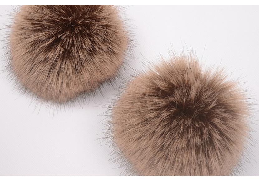 Gorro de Punto de Hilo Retorcido de Terciopelo Europeo y Americano con Pompón de Piel Sintética de Mapache - Estilo Versátil para Padres e Hijos