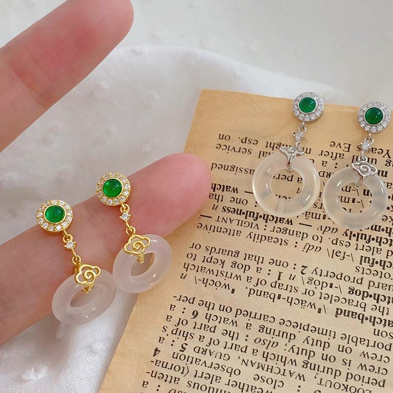Xiangyun Ping An Buckle Earrings Light Luxurious Personality Versatile Art Style Small Fresh Earrings