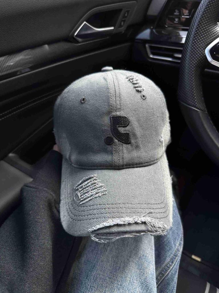 New ripped embroidered baseball cap women's wide brim big face showing face small peaked cap big head circumference hat couple