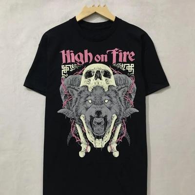 T-shirt Unisexe Noir Coton Toutes Tailles Vtg HIGH ON FIRE Groupe Amoureux de Musique TR186