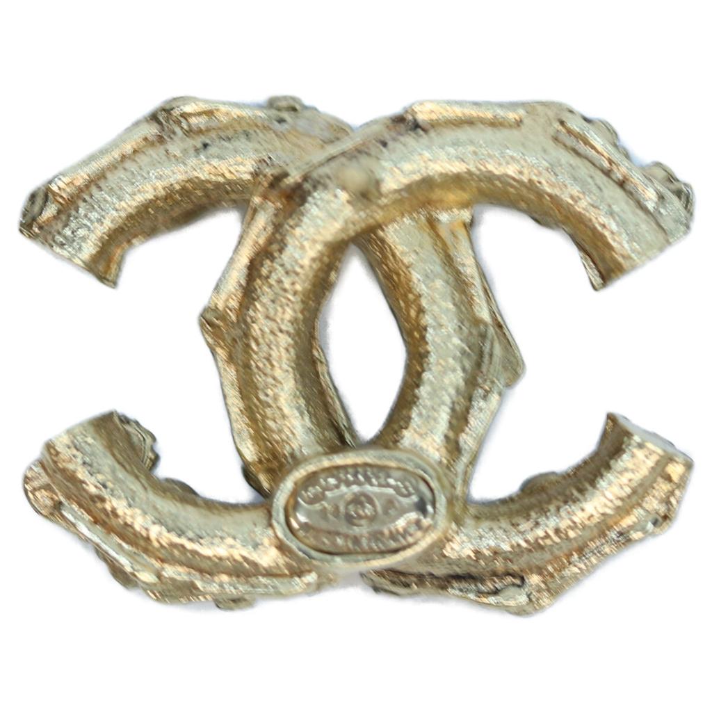 CHANEL 14P Gold Plated Pearl CC Logos Earring earring goldUsed