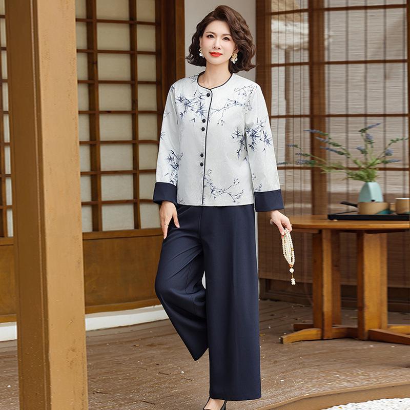 

2026 Stylish New Chinese National Style Spring Suit: Women s Middle-Aged Wide-Leg Two-Piece Set for Spring and Autumn XL (90-115 kg) темно-синього кольору